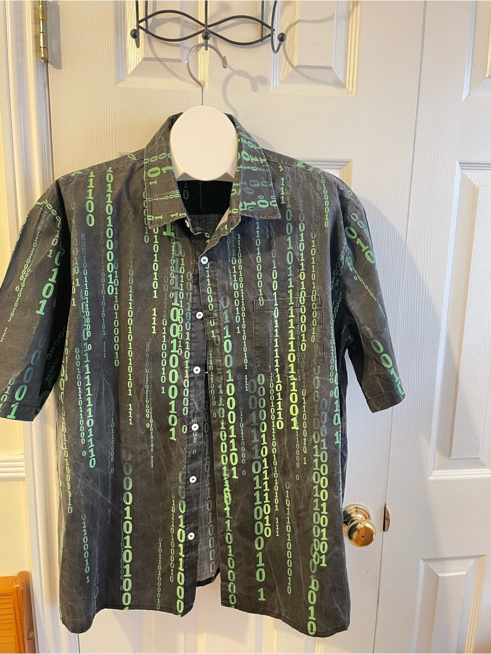 Binary Print Short-Sleeve Button-Up Shirt %100 cotton - Black/Green XXL)